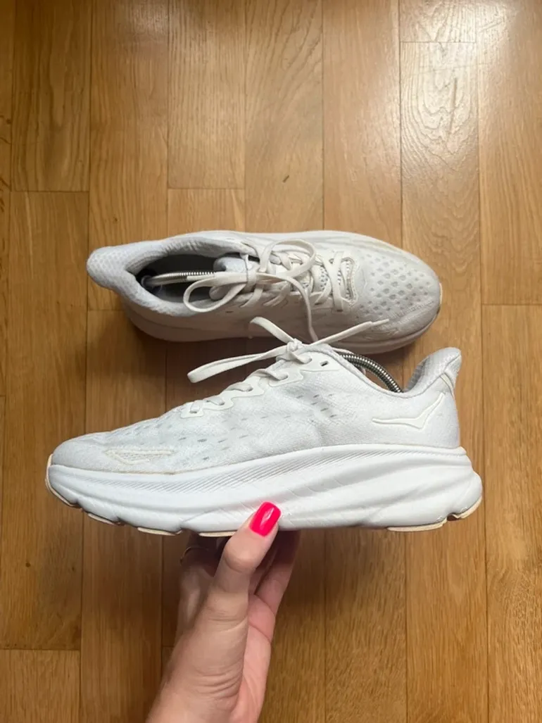 Used Hoka Clifton 9 bike — image 6 of 15