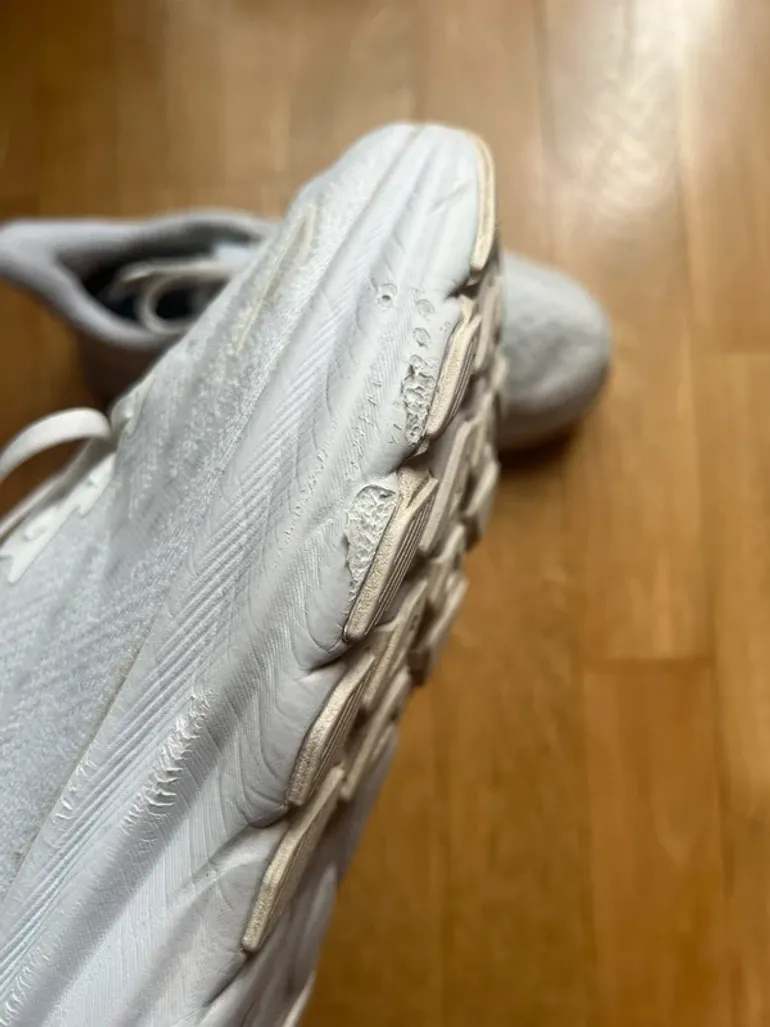 Used Hoka Clifton 9 bike — image 12 of 15