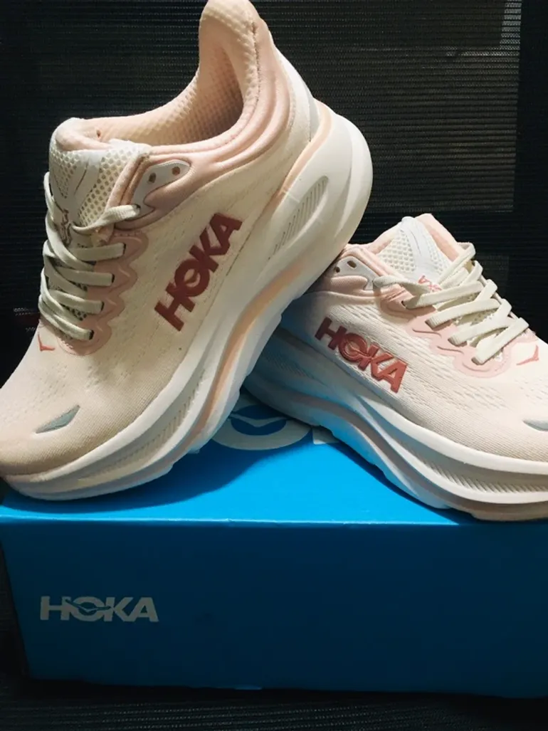 Used Hoka Shoes size 39 bike — image 4 of 11