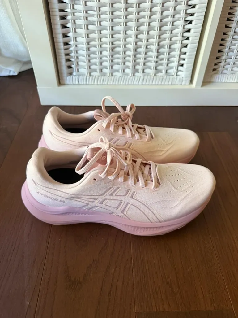 Used Asics GT2000 14 bike — image 3 of 11