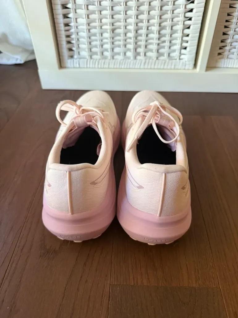 Used Asics GT2000 14 bike — image 2 of 11