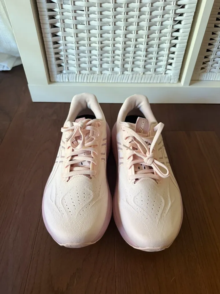 Used Asics GT2000 14 bike — image 4 of 11