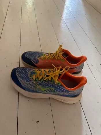 Gebrauchtes Hoka Mach 6 Running Shoes