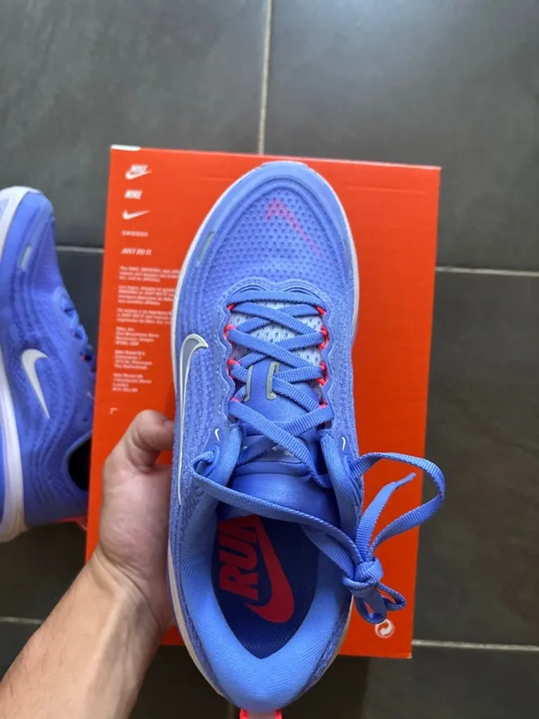 Used Nike Vomero Plus bike — image 5 of 8