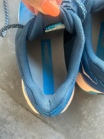 Used Hoka Torrent 2 bike — image 6 of 8