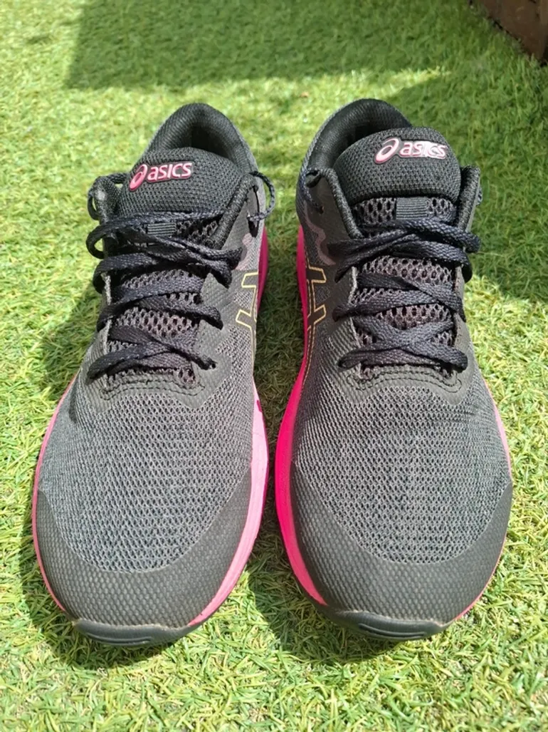 Used Asics GT 1000 bike — image 3 of 9