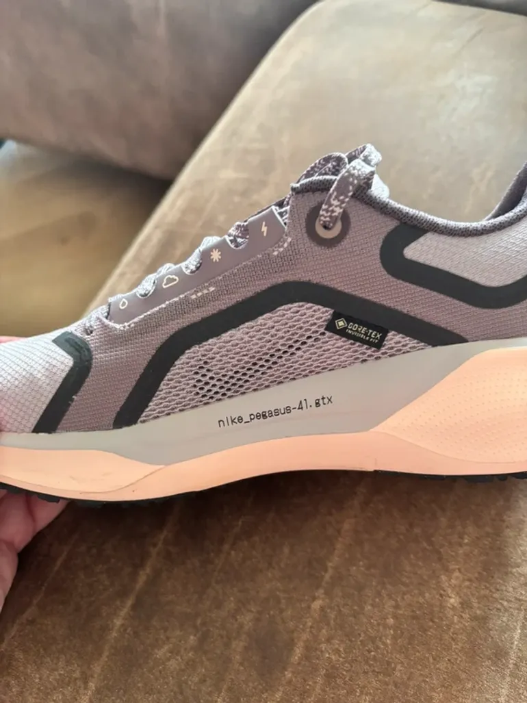Used Nike Wandelschoenen bike — image 5 of 7