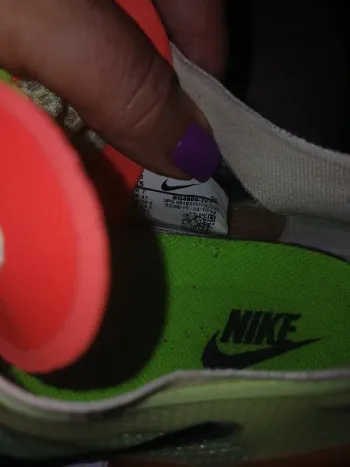 Used Nike Sneakers 41 bike — image 7 of 8