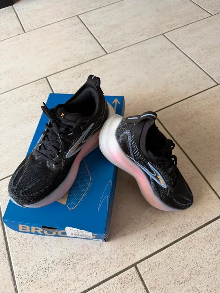 Used Brooks Glycerin 22 bike — image 3 of 6