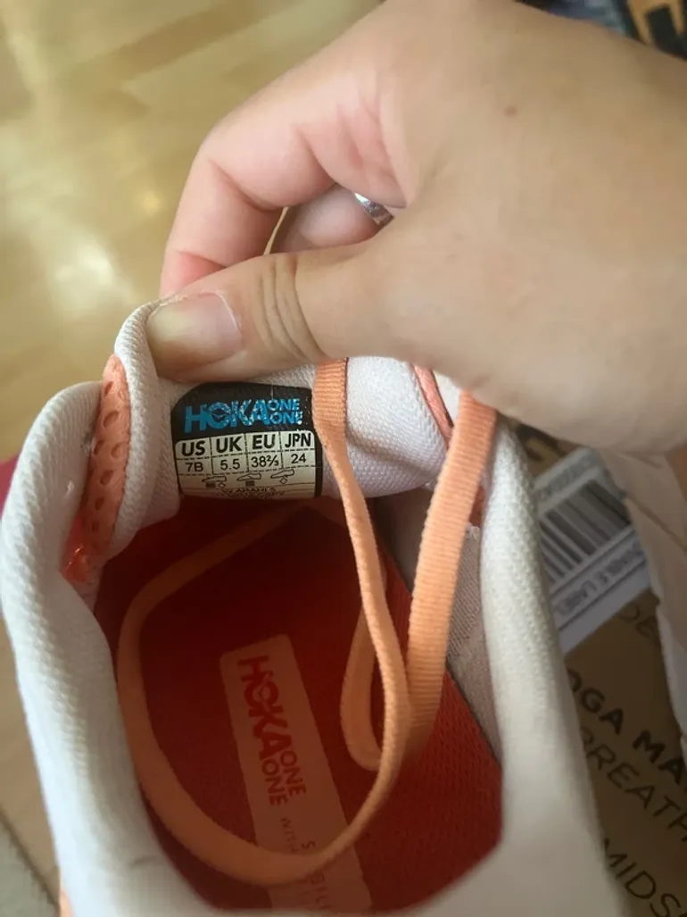Used Hoka Arahi 5 bike — image 4 of 10