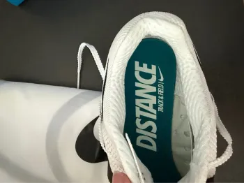 Used Nike Zoom Rival Distance bike — image 10 of 18