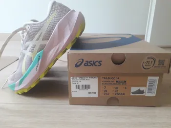 Used Asics Trabuco 14 Running Shoes