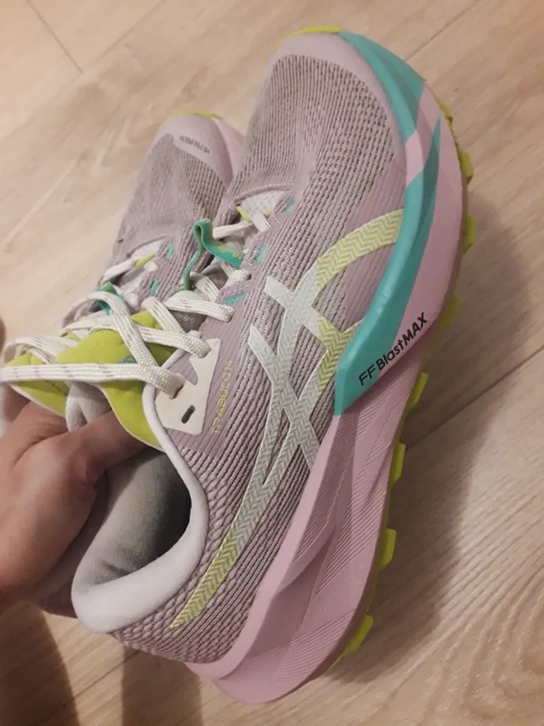 Used Asics Trabuco 14 bike — image 3 of 6