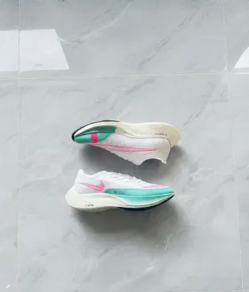 Używany Nike ZoomX Vaporfly NEXT% 2 Running Shoes