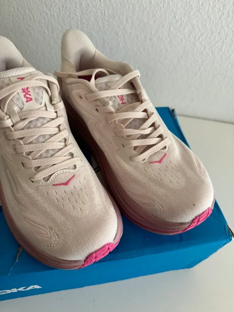 Used Hoka Clifton 10 bike — image 6 of 6