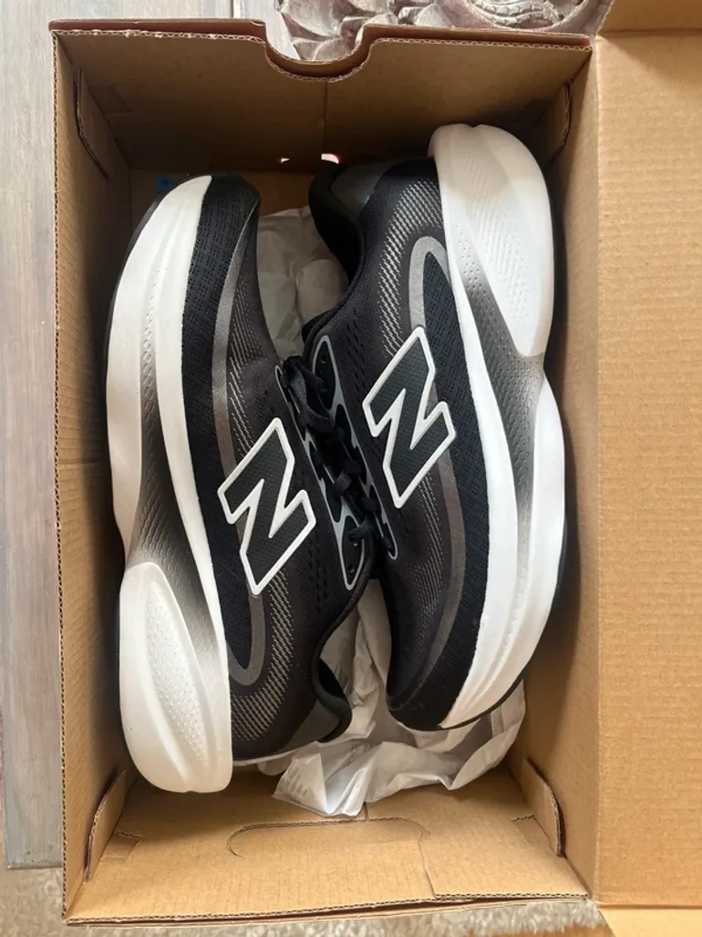 Used New Balance Ellipse V1 bike — image 3 of 9