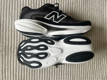 Used New Balance Ellipse V1 bike — image 6 of 9