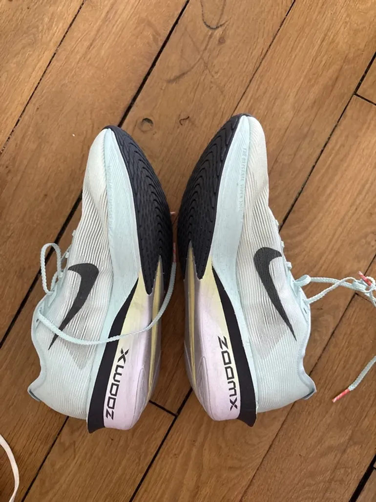 Used Nike Vaporfly 4 bike — image 2 of 5
