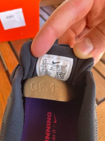 Used Nike Air Zoom Structure 25 bike — image 5 of 5