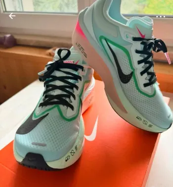 Used Nike Zoom Fly 6 bike — image 3 of 3