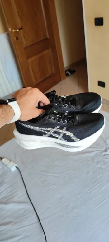 Used Asics SonicBlast FF Turbo 2 Running Shoes