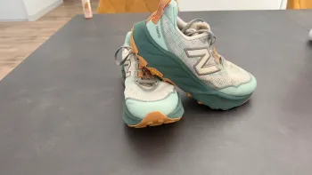Used New Balance Hierro v9 Running Shoes