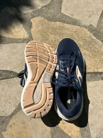 Gebrauchtes Brooks Running Shoes bike — Bild 2 von 5