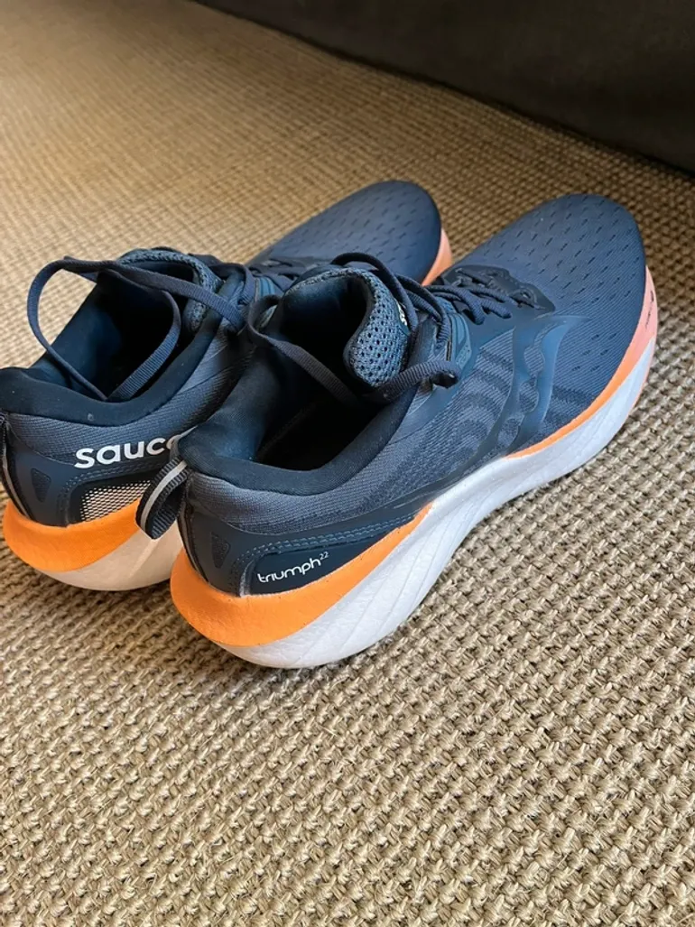 Used Saucony Triumph 22 bike — image 4 of 6