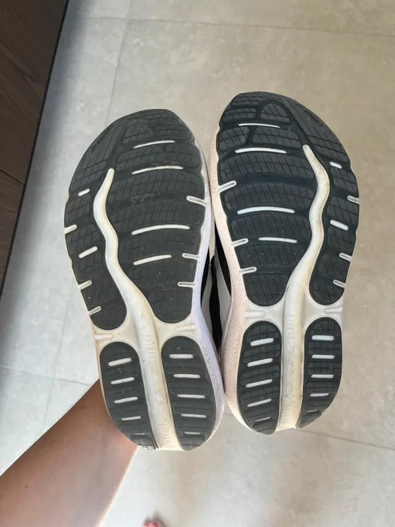 Used Brooks Ghost 2 Max bike — image 5 of 5