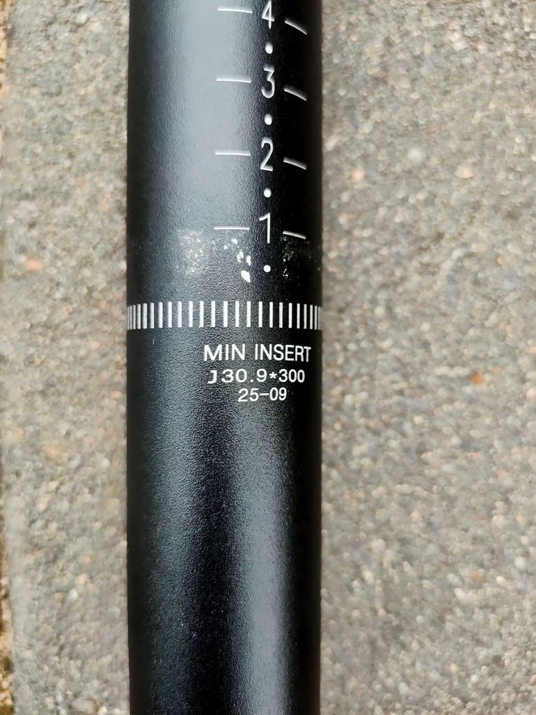 Brugt Fiido Seat post 2026 bike — billede 4 af 5
