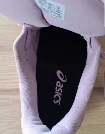 Used Asics Running Shoes bike — image 3 of 4