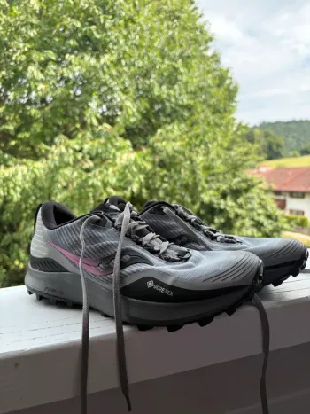 Used Saucony Peregrine 12 GTX bike — image 2 of 7
