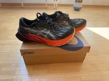 Used Asics Novablast 3 TR Running Shoes