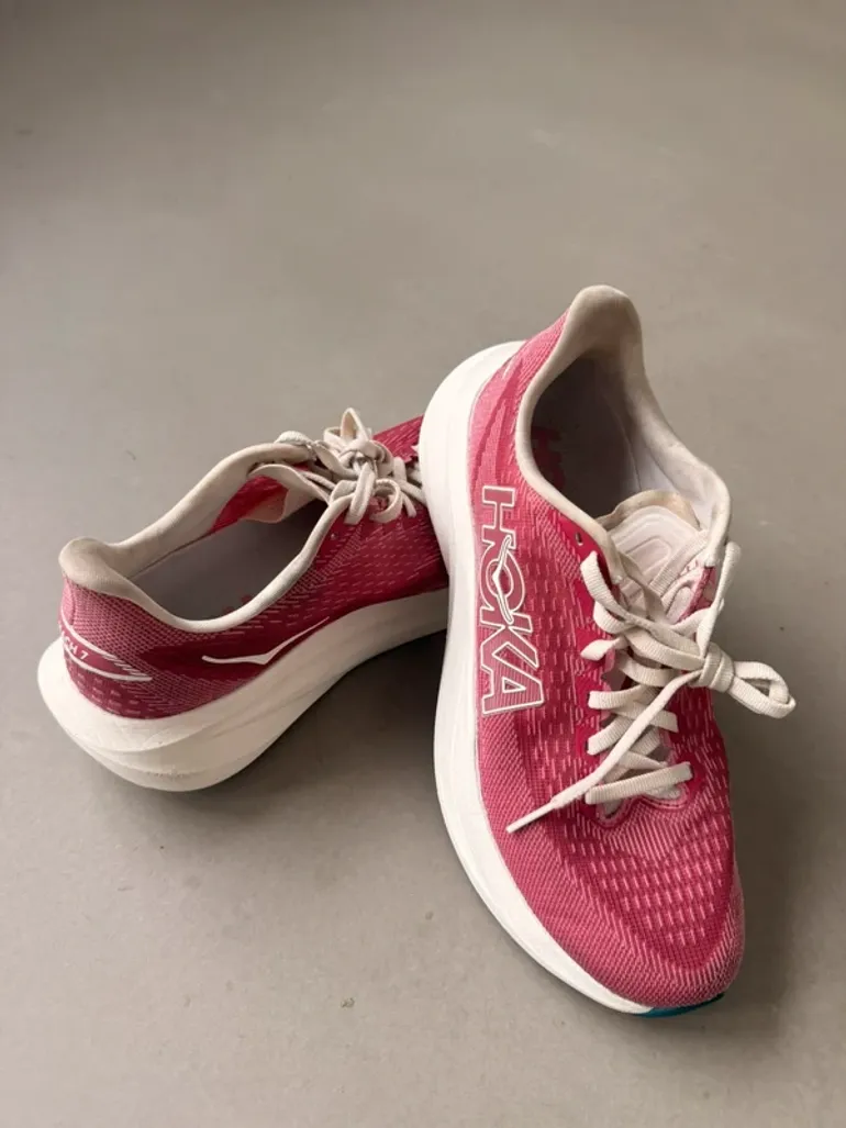 Used Hoka Mach 7 bike — image 2 of 4