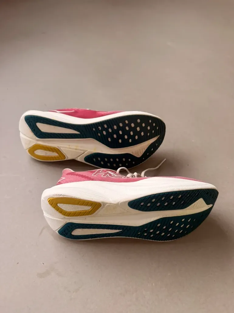 Used Hoka Mach 7 bike — image 3 of 4