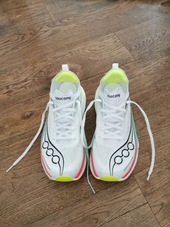 Used Saucony Endorphin Elite 3 bike — image 2 of 6