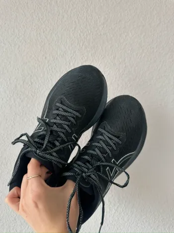 Used Asics Gel Kayano 27 bike — image 2 of 5