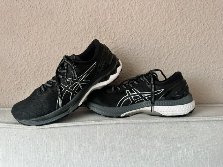 Used Asics Gel Kayano 27 bike — image 3 of 5