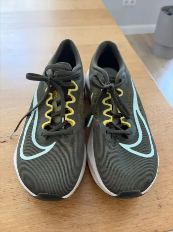 Used Nike Zoom Fly 5 bike — image 2 of 4