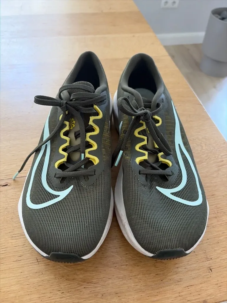 Used Nike Zoom Fly 5 bike — image 2 of 4