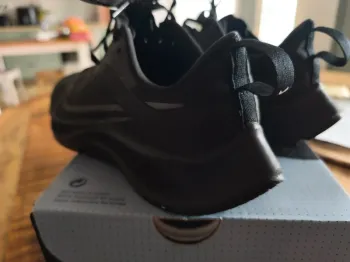 Used Pegasus Nike Air Zoom 37 Shield bike — image 12 of 15