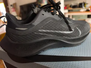 Used Pegasus Nike Air Zoom 37 Shield bike — image 5 of 15