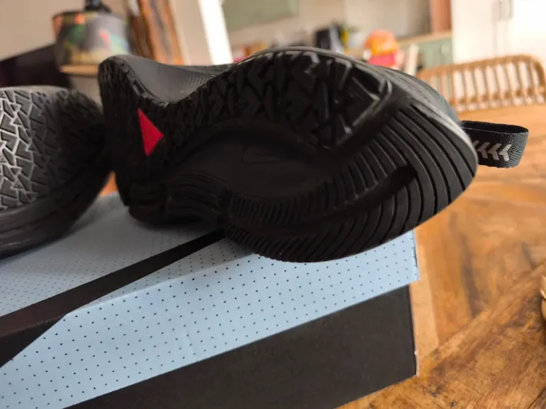 Used Pegasus Nike Air Zoom 37 Shield bike — image 14 of 15