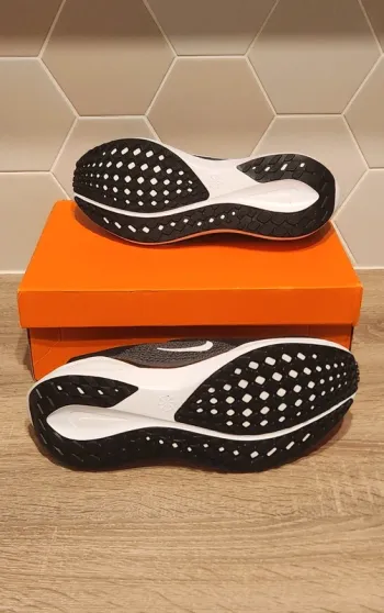 Gebrauchtes Pegasus Nike Air Zoom 41 bike — Bild 4 von 6