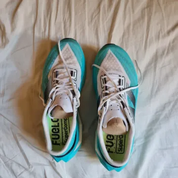Gebrauchtes New Balance FuelCell SuperComp Elite v4 Running Shoes