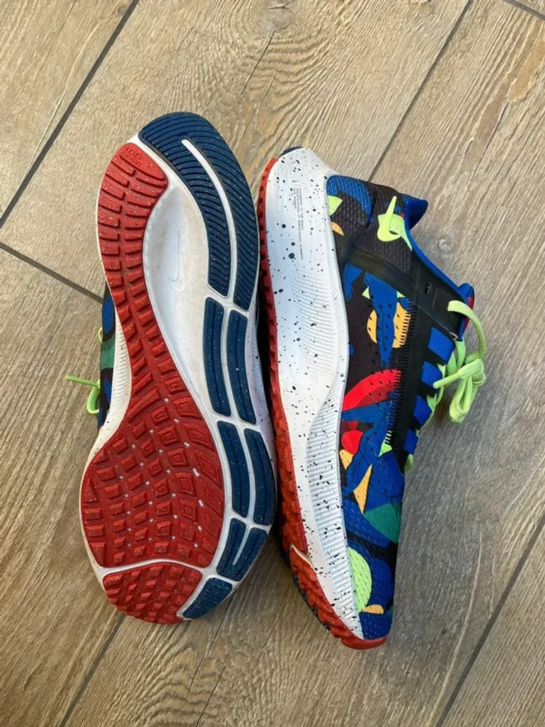 Used Pegasus Nike Air Zoom 38 A.I.R. Kelly Anna London bike — image 8 of 15
