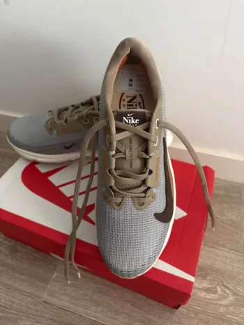 Brugt Nike Air Zoom Infinity Tour Next % Running Shoes