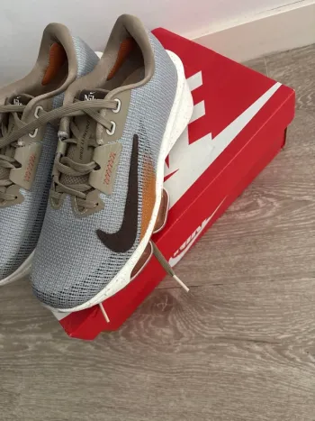 Brugt Nike Air Zoom Infinity Tour Next % bike — billede 6 af 6