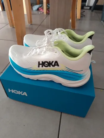 Used Hoka Clifton 11 bike — image 3 of 8