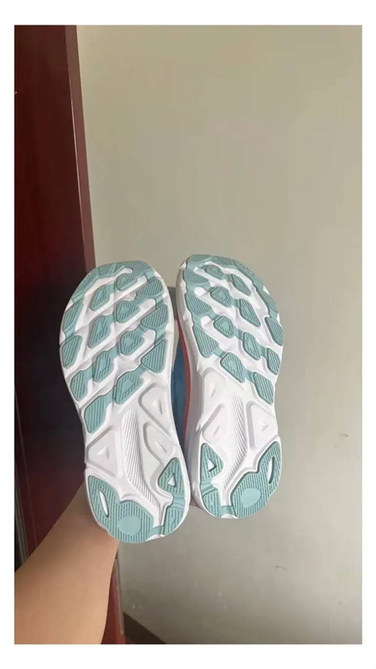Použité Hoka Shoes size 42 bike — obrázek 5 z 6